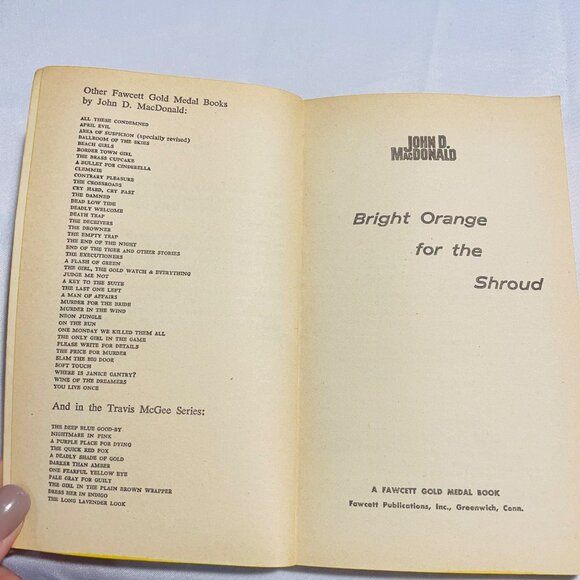 Bright Orange For The Shroud By John D. MacDonald 1965 Paperback Book - Picture 5 of 7